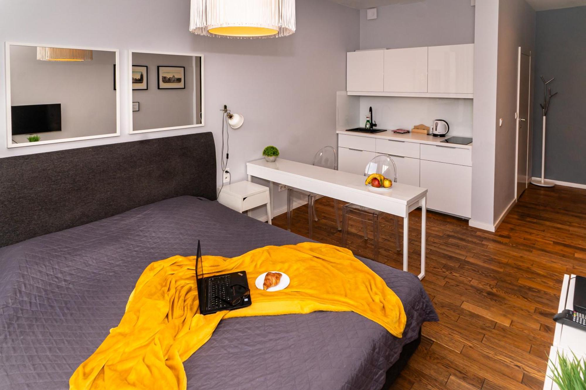 Triton Apartments Варшава Экстерьер фото